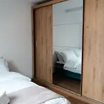 Shyla Garden Gazde/Camere de închiriat