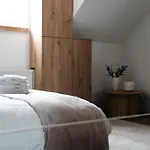 Shyla Garden Gazde/Camere de închiriat Brașov