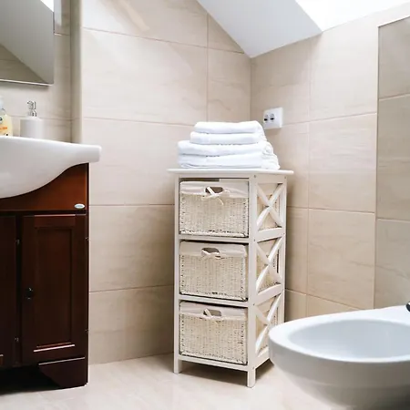 Shyla Garden Habitación en casa particular Braşov