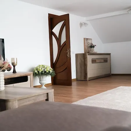 Shyla Garden 2 Homestay Brasov