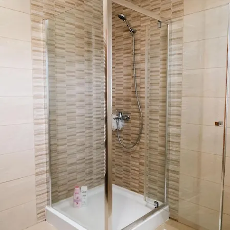 Habitación en casa particular Shyla Garden Braşov